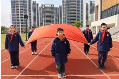【国旗冉冉升】溪秀实验小学2024-2025学年第二学期第八周升旗仪式——清明追思 ，国旗为证